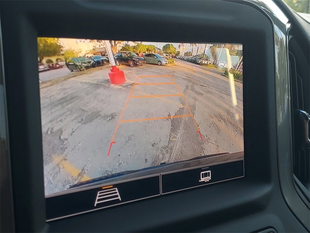 Used 2025 Chevrolet Silverado 1500 Custom image 24