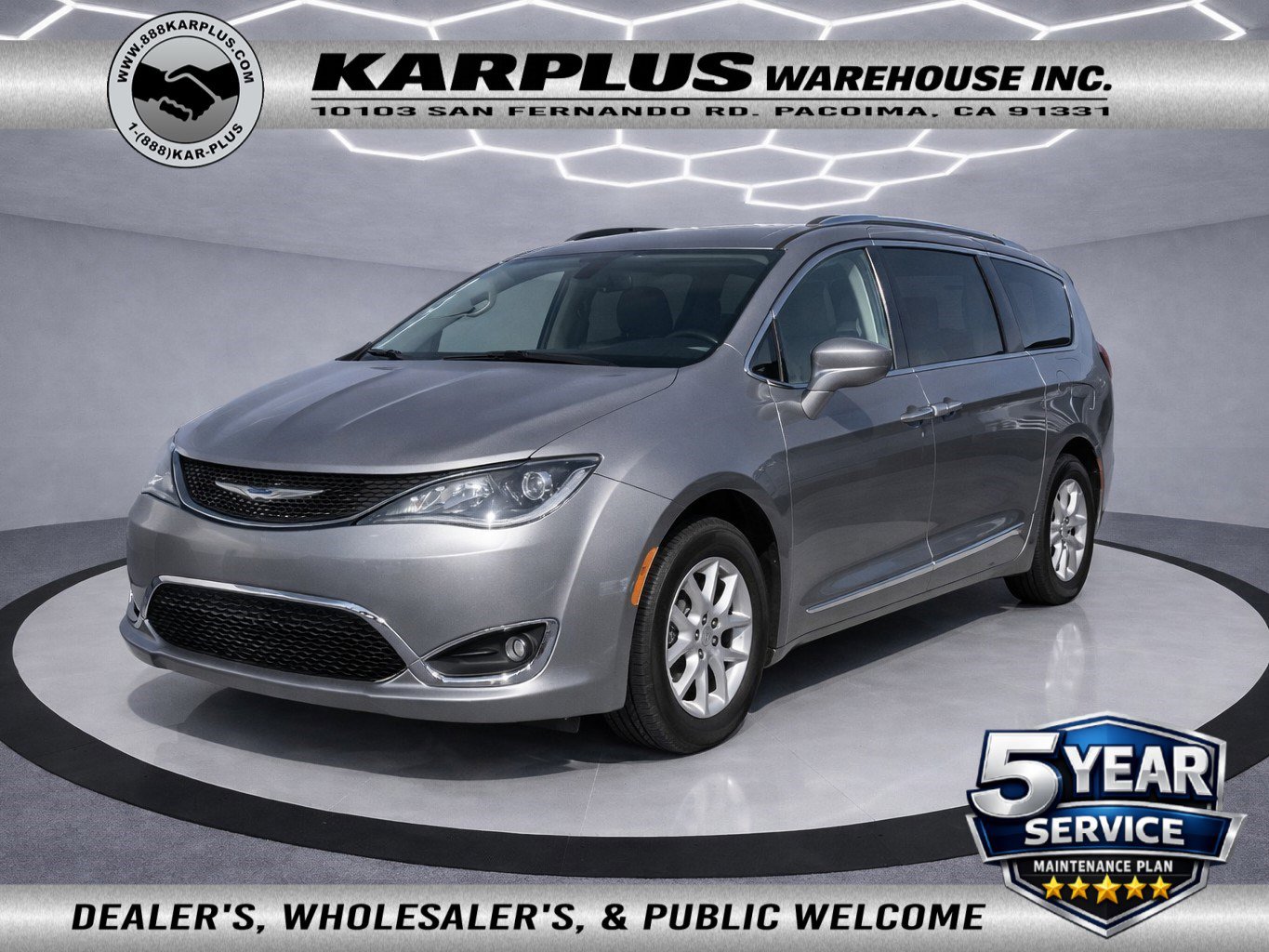 Used 2020 Chrysler Pacifica Touring-L image 1