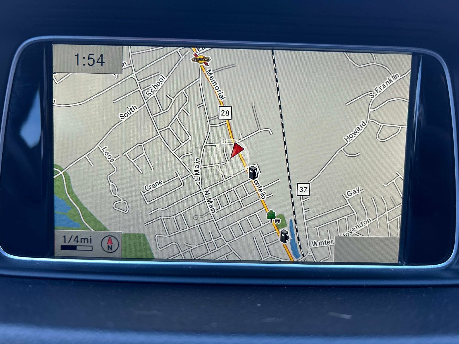 Used 2014 Mercedes-Benz E 350 4MATIC Sedan image 31