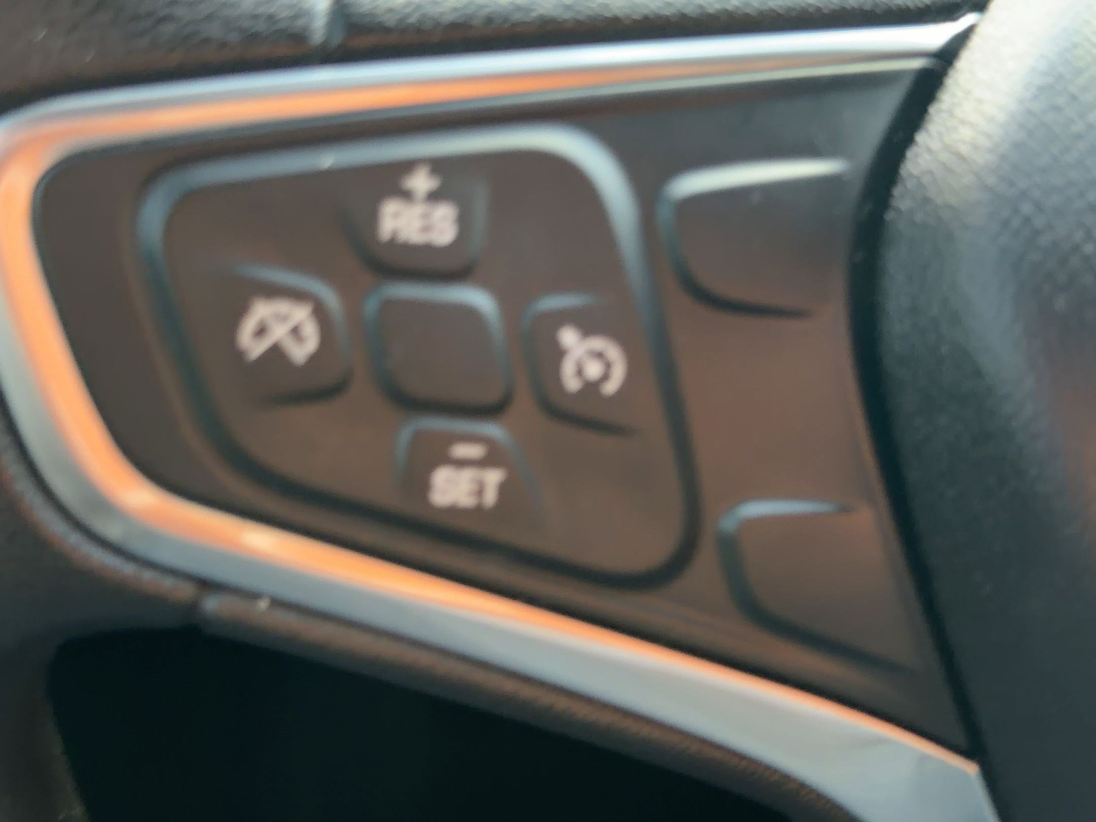 Used 2018 Chevrolet Equinox LS image 19