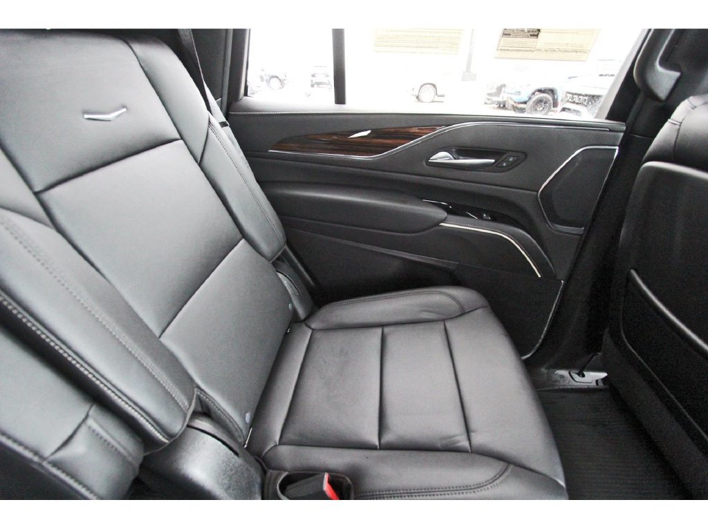 Certified 2024 Cadillac Escalade Luxury RWD image 11
