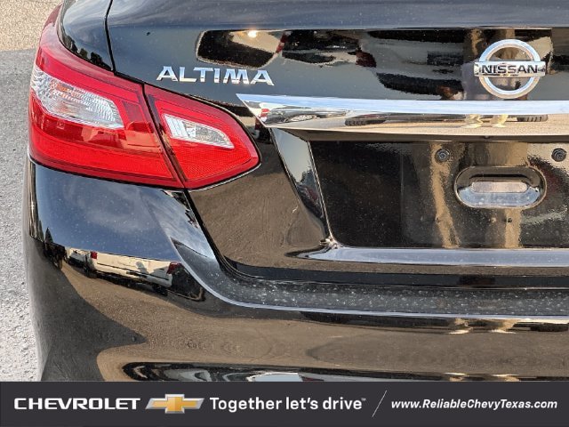 Used 2017 Nissan Altima 2.5 S w/ Power Driver Seat Package FWD image 6