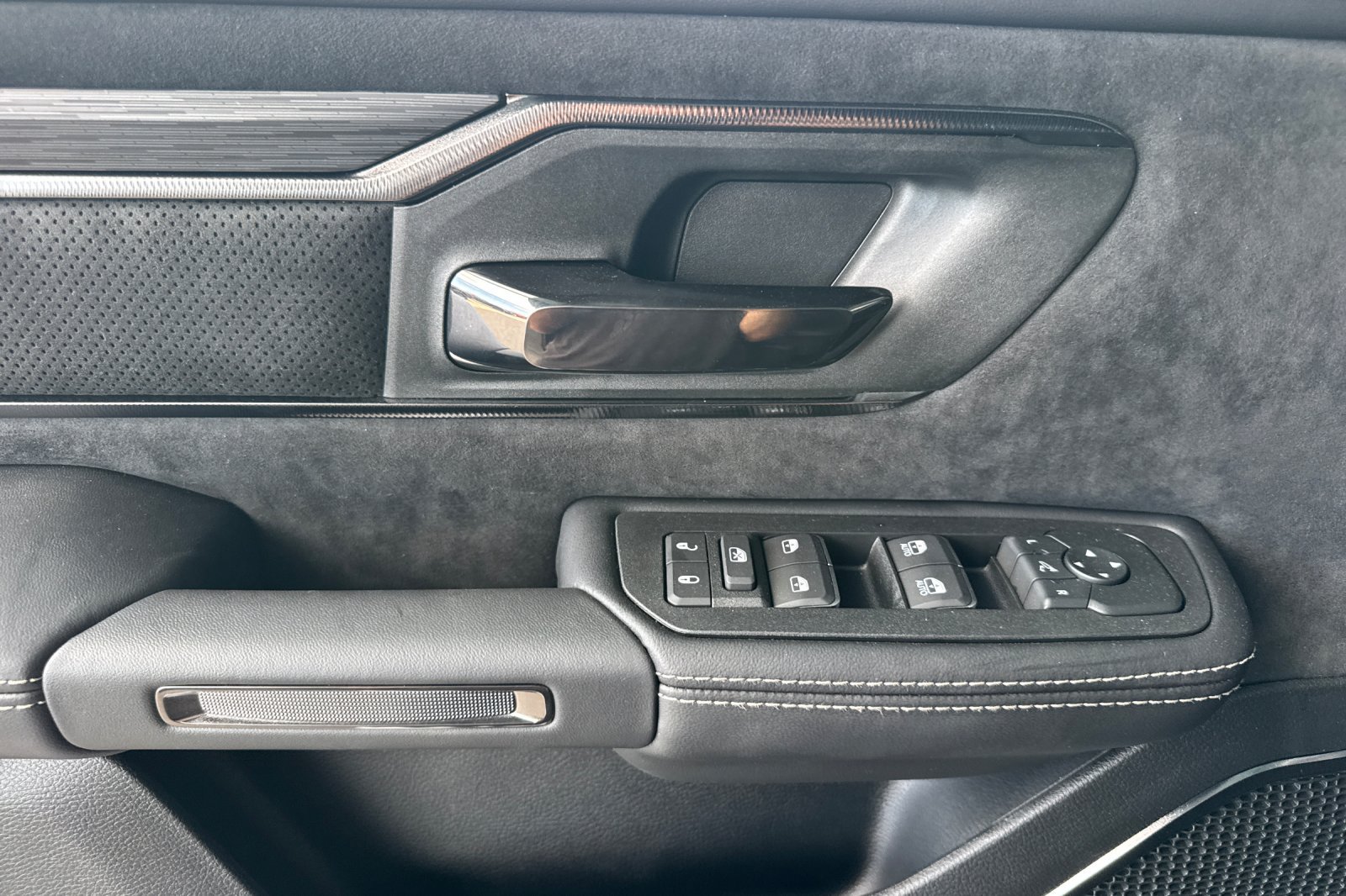 New 2026 RAM 1500 RHO AWD/4WD image 10