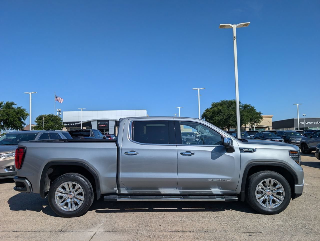 Used 2024 GMC Sierra 1500 Denali RWD image 3