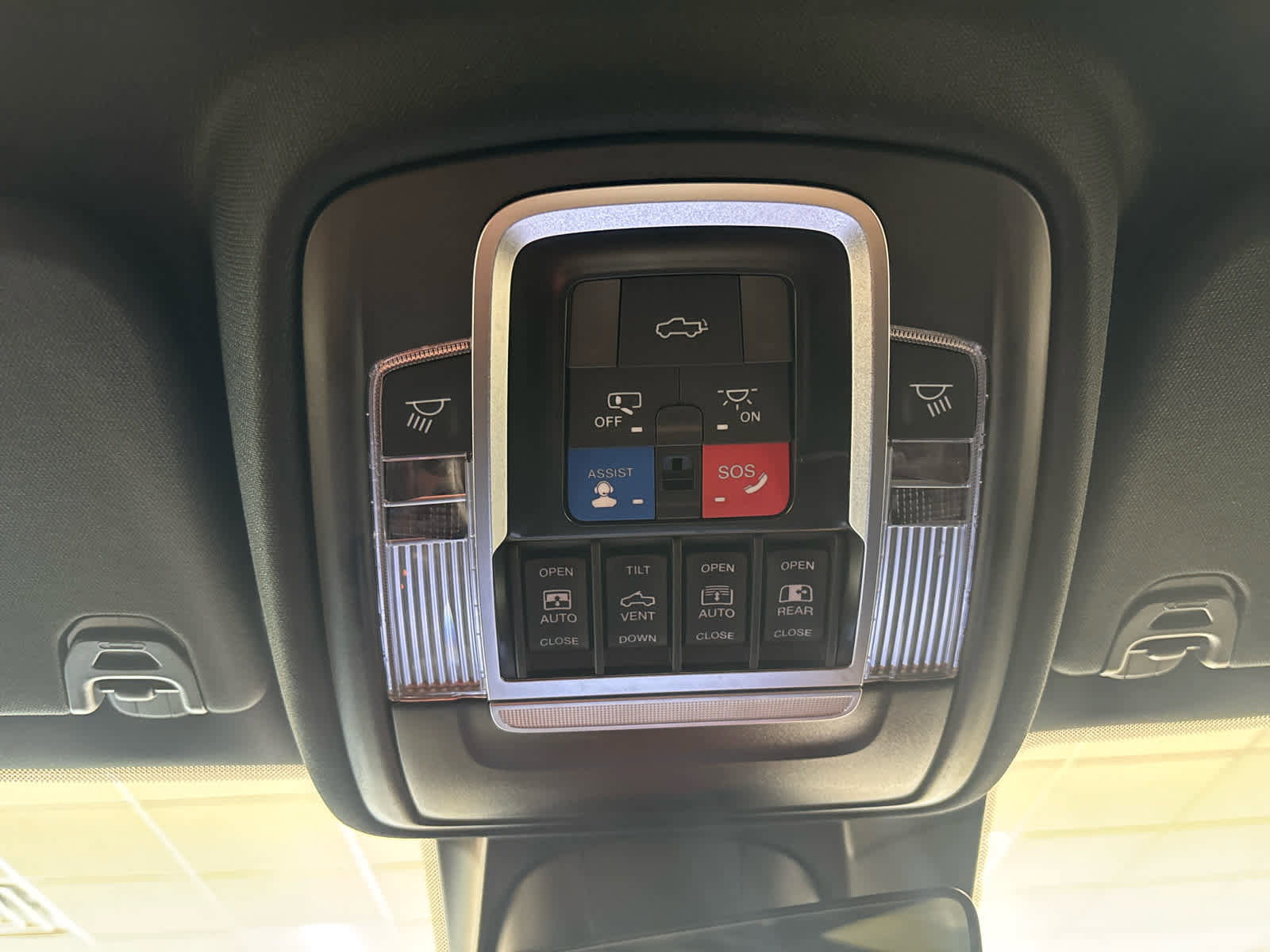 Used 2022 RAM 1500 Laramie image 32