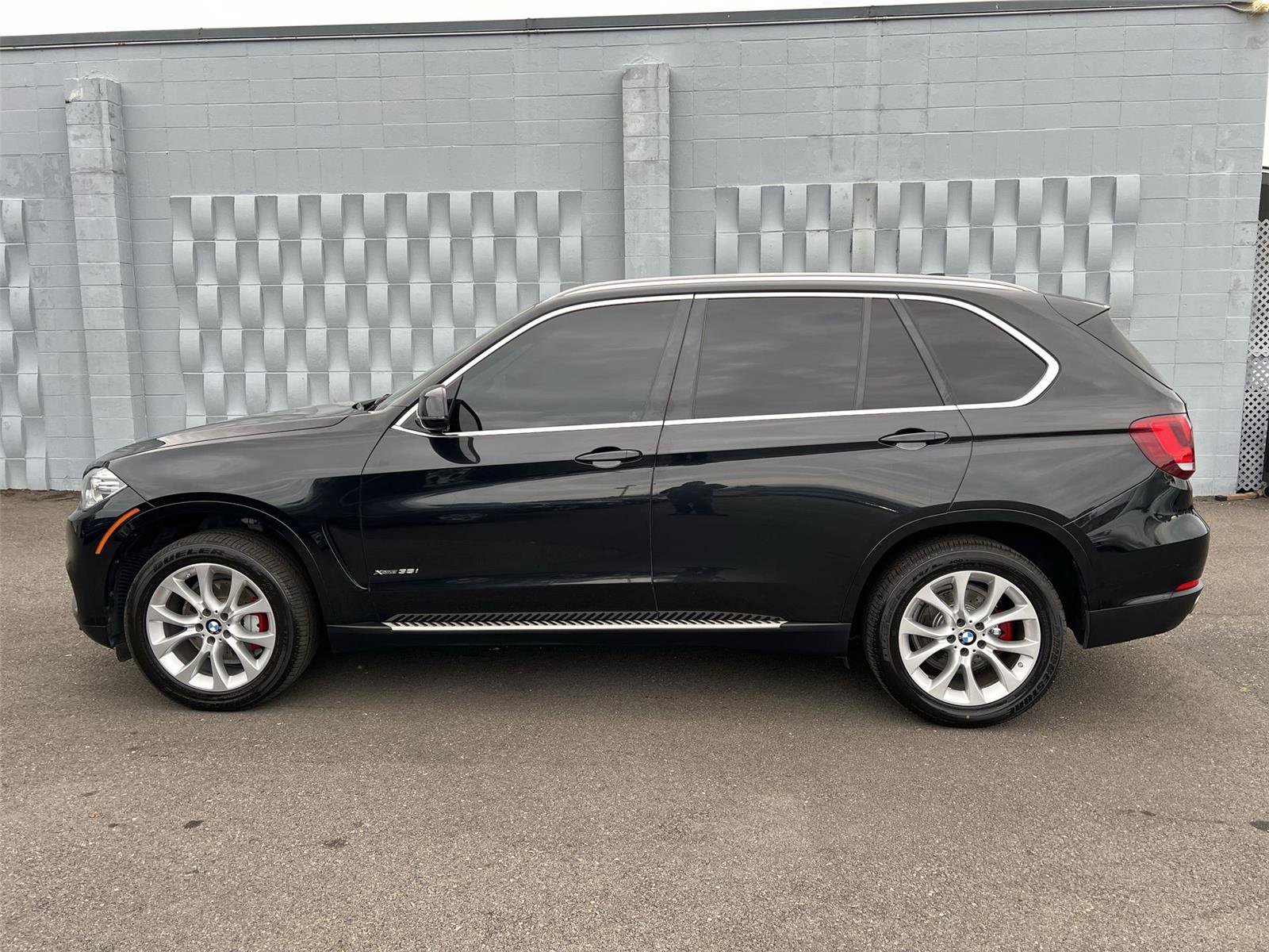 Used 2015 BMW X5 xDrive35i w/ Premium Package image 4