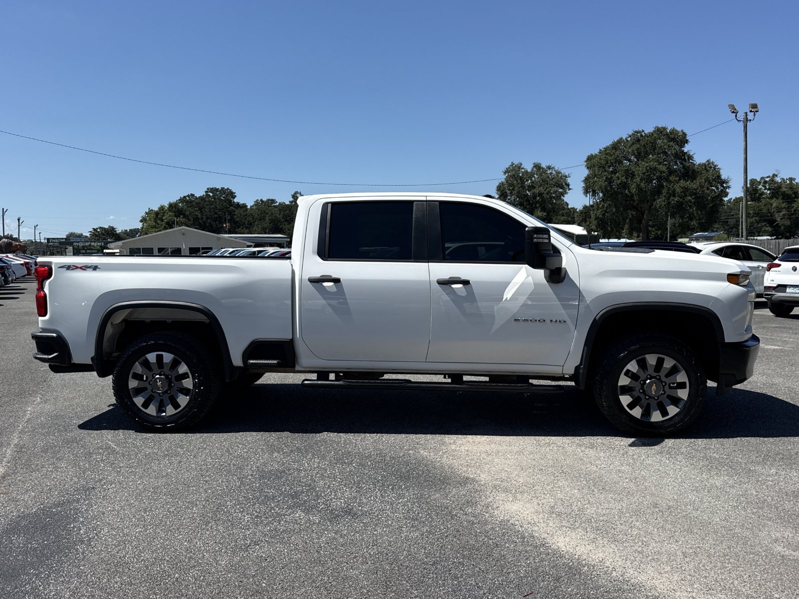 Used 2023 Chevrolet Silverado 2500 Custom AWD/4WD image 6