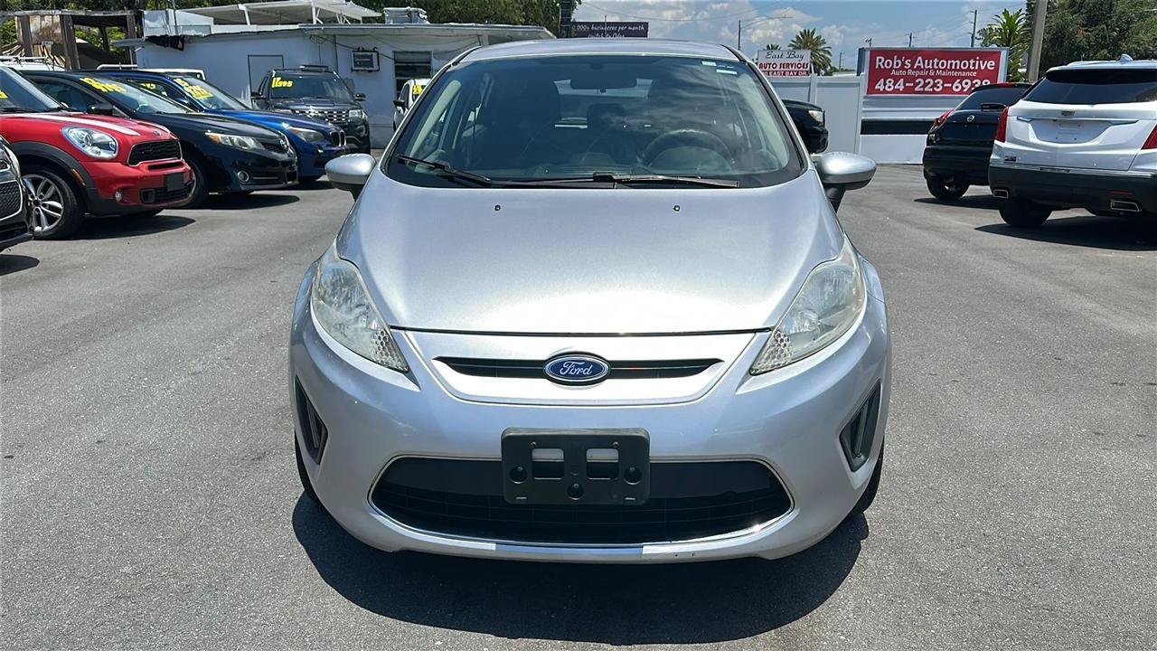 Used 2012 Ford Fiesta SE FWD image 3