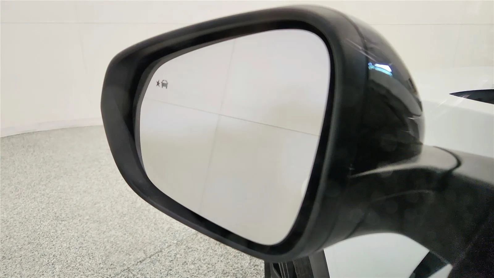 Used 2025 Chevrolet Trax ACTIV w/ Driver Confidence Package image 25