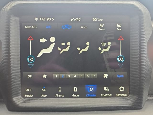 Used 2023 Jeep Gladiator Sport AWD/4WD image 21