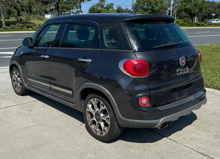 Used 2014 FIAT 500L Trekking w/ Popular Equipment Group FWD image 3