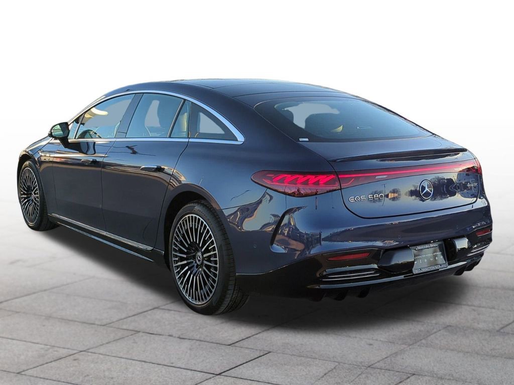 Used 2023 Mercedes-Benz EQS 580 4MATIC Sedan image 5