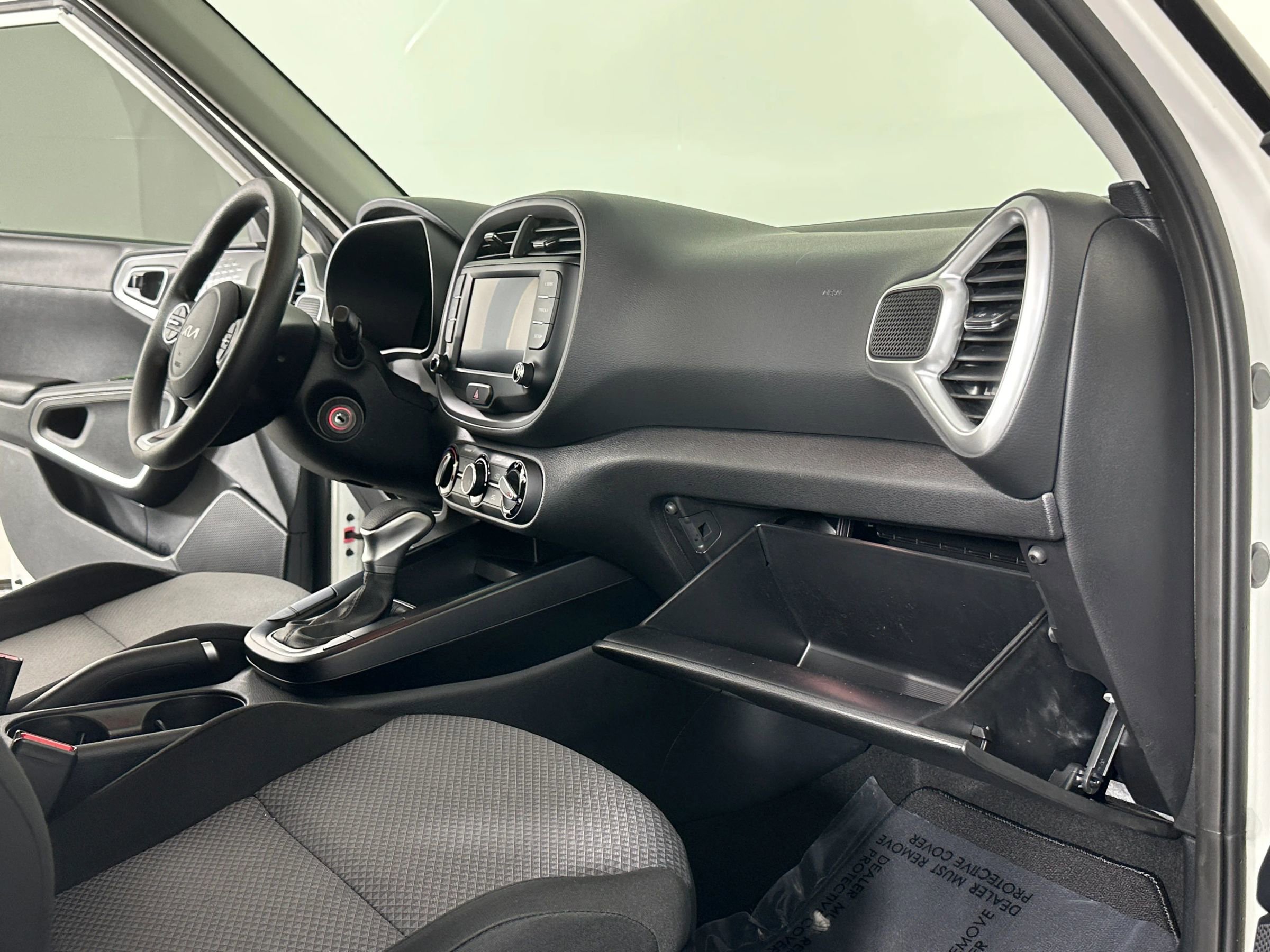 Used 2023 Kia Soul LX w/ LX Technology Package image 41