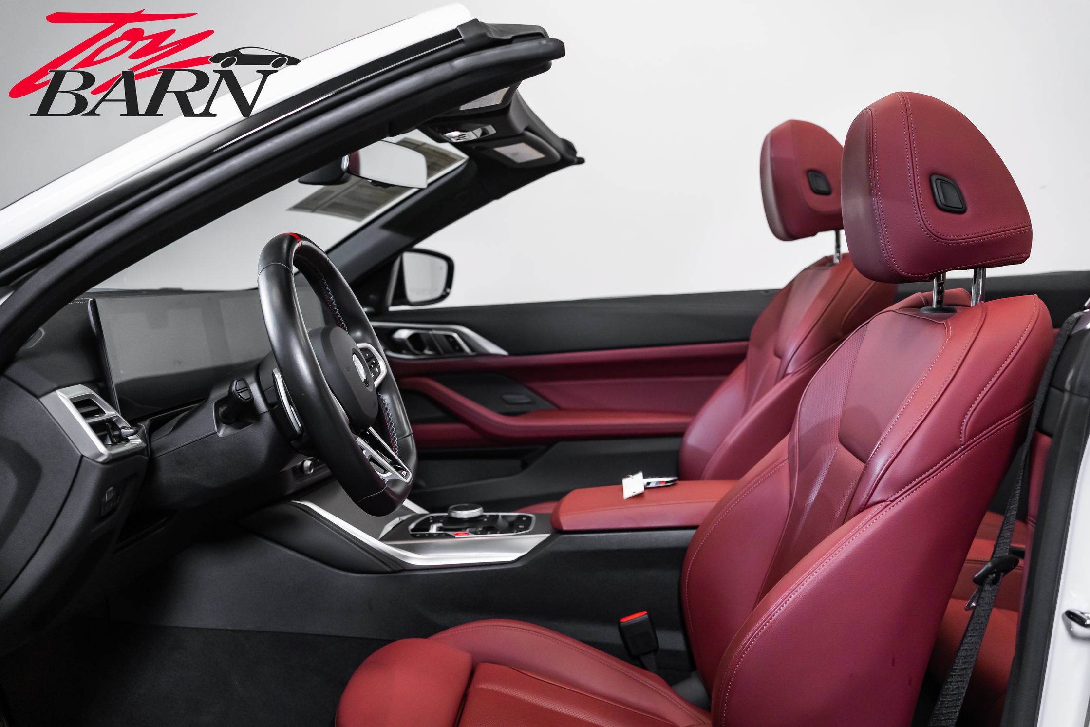 Used 2025 BMW M440i Convertible RWD image 31