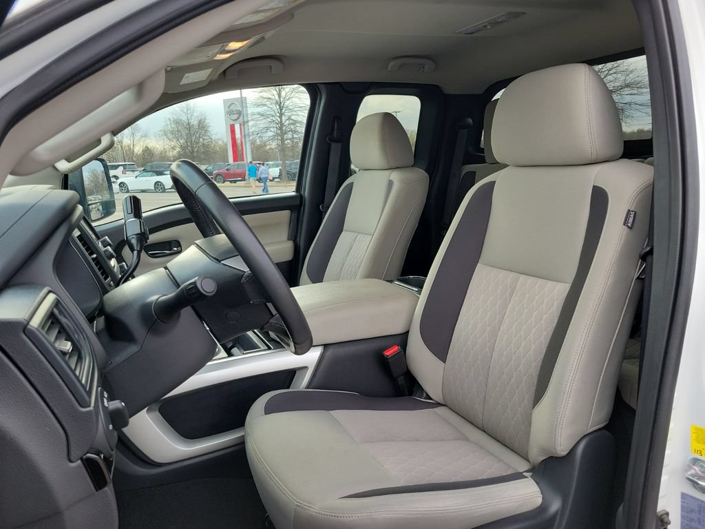 Used 2024 Nissan Titan SV w/ SV Utility Package AWD/4WD image 11