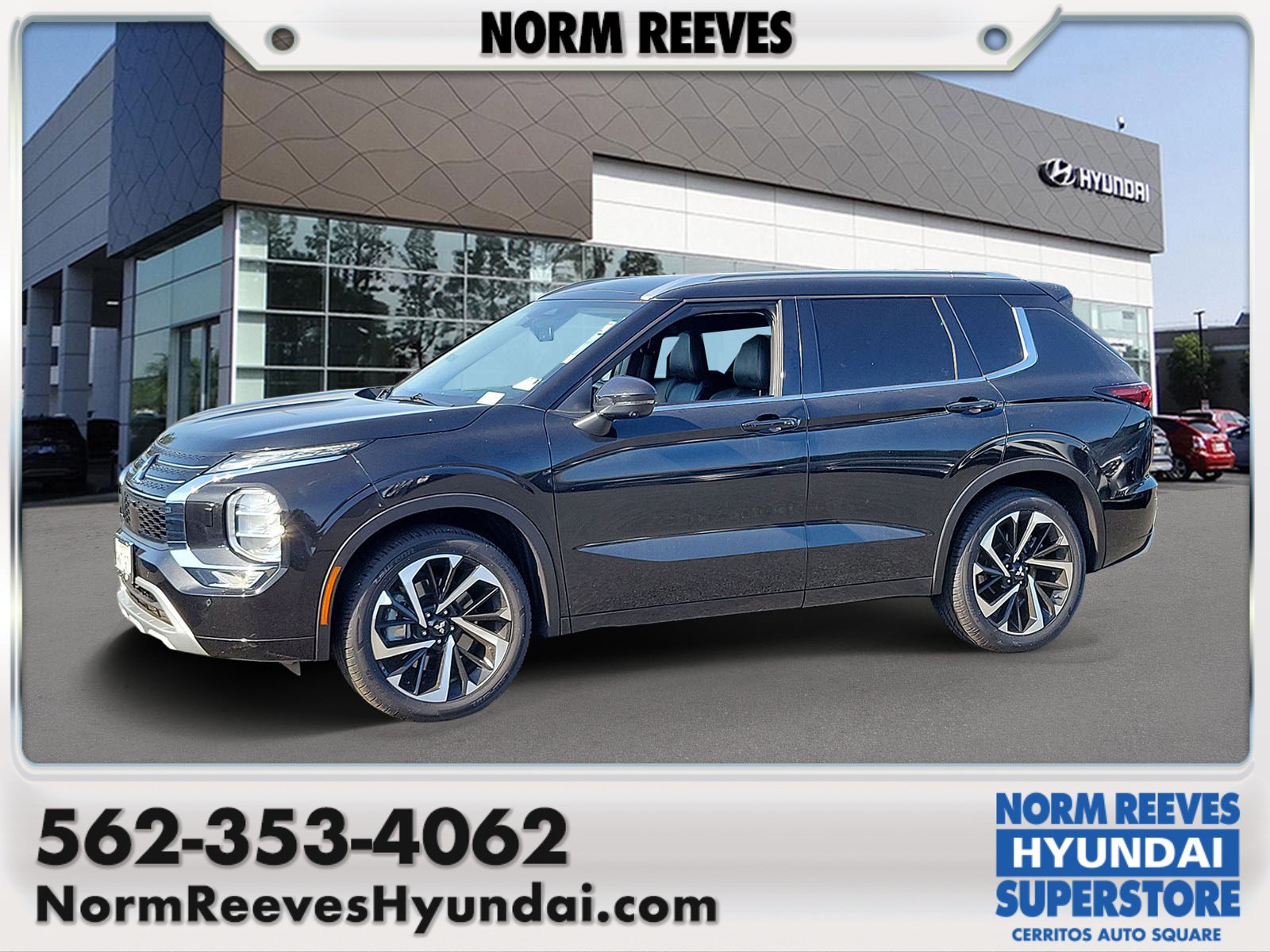 Used 2022 Mitsubishi Outlander SEL AWD/4WD image 1