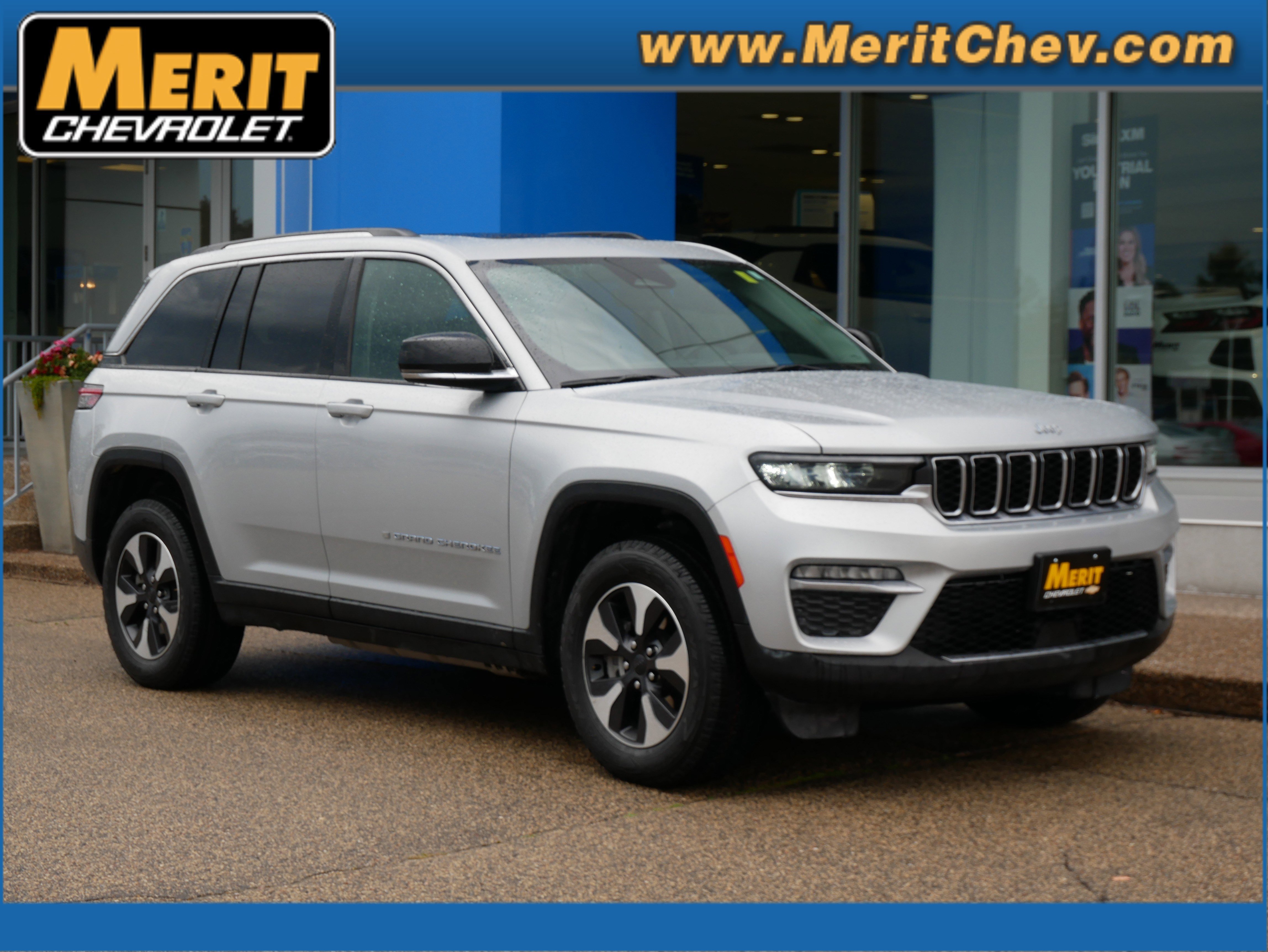 Used 2024 Jeep Grand Cherokee Limited 4xe image 1