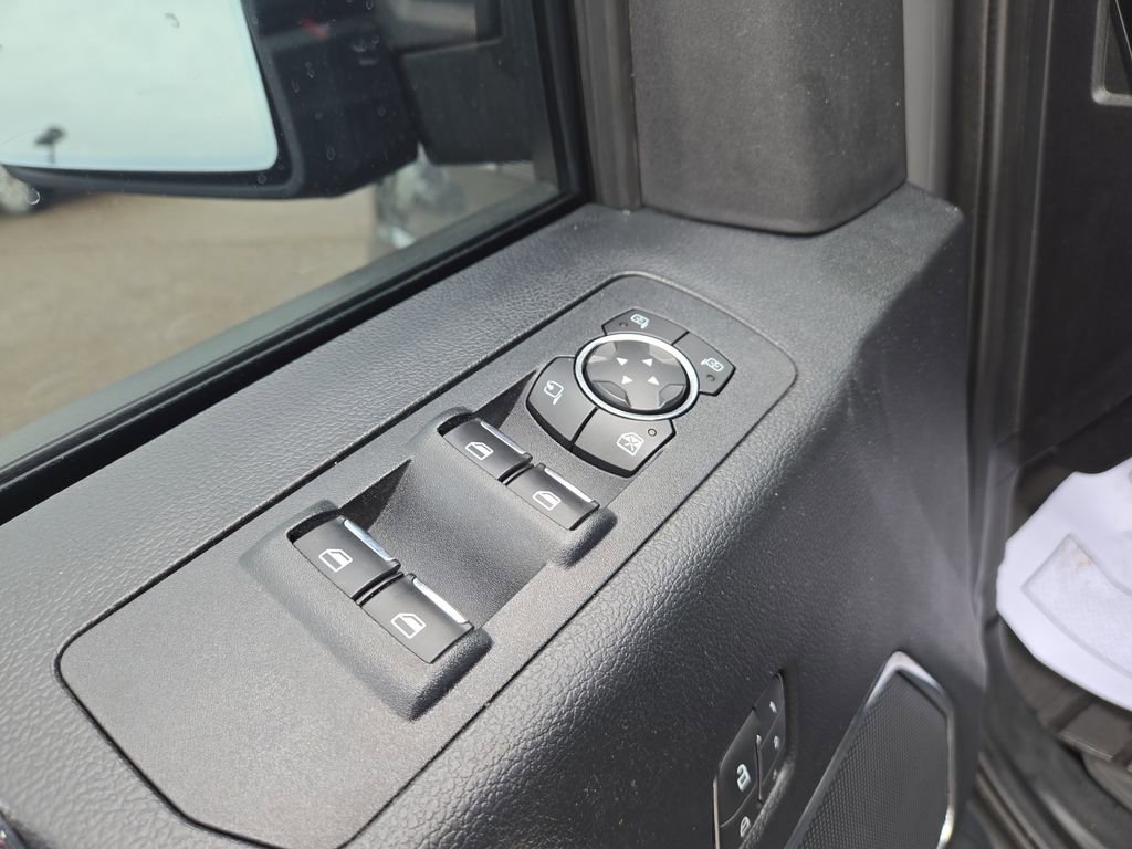 Used 2020 Ford F150 Lariat w/ Equipment Group 502A Luxury image 13