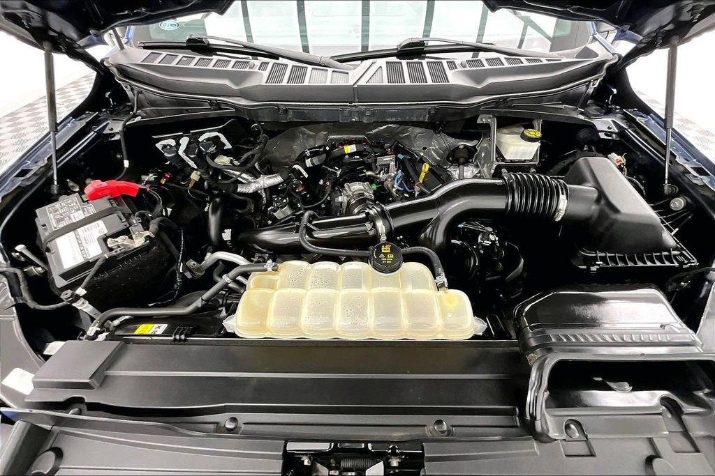 Certified 2022 Ford F150 XLT w/ Equipment Group 302A High image 10