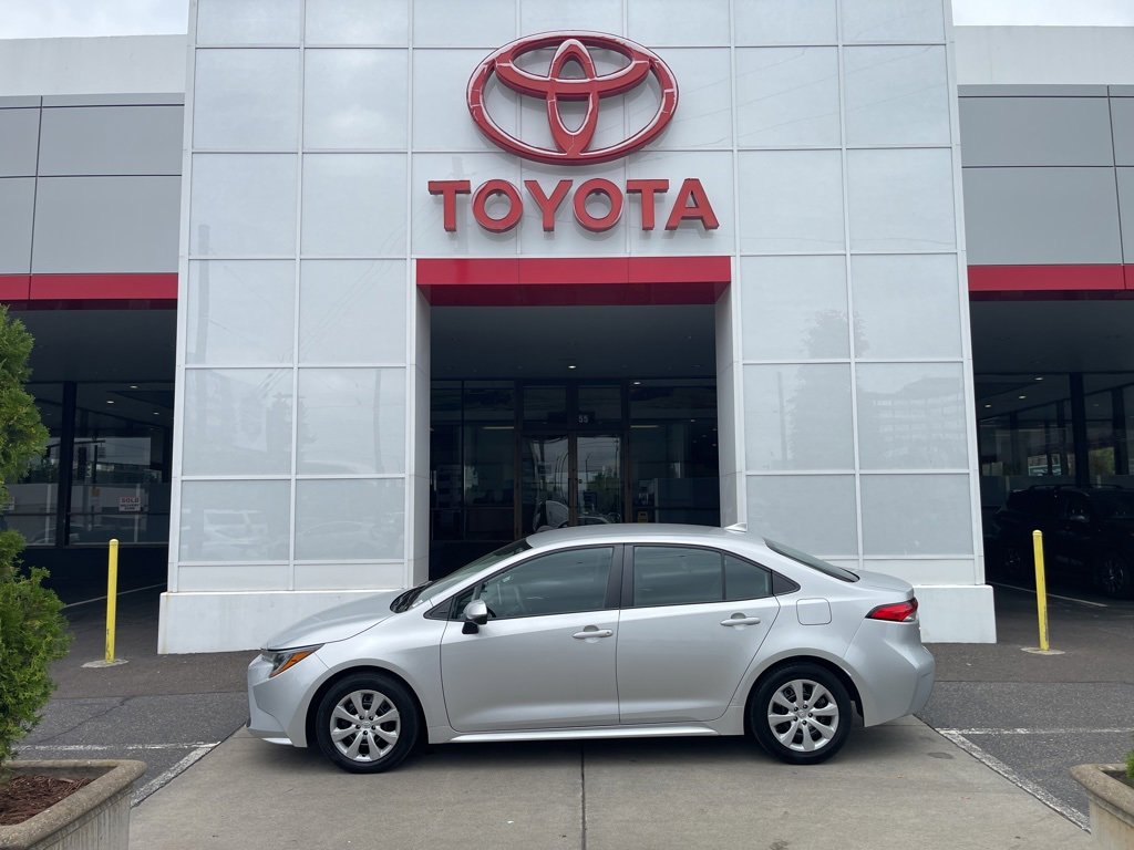 Used 2021 Toyota Corolla LE image 60