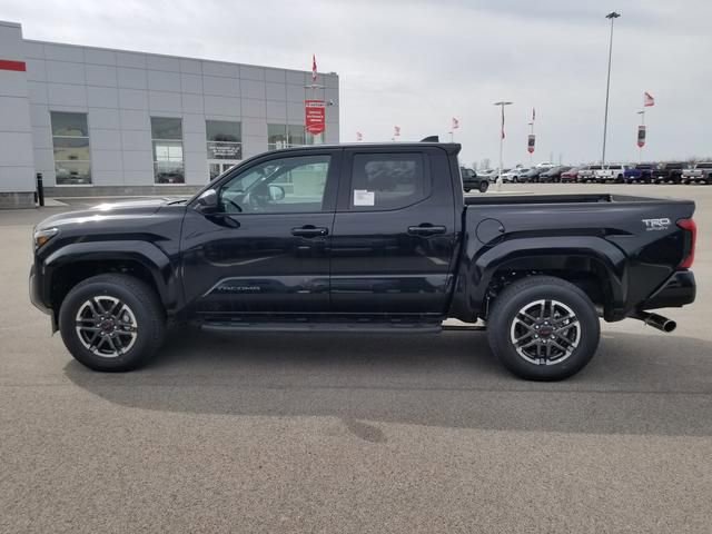 New 2025 Toyota Tacoma TRD Sport image 6