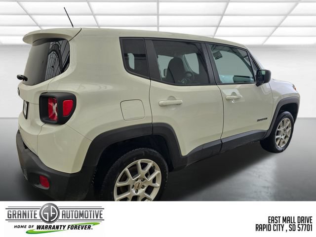 Used 2023 Jeep Renegade Latitude AWD/4WD image 6