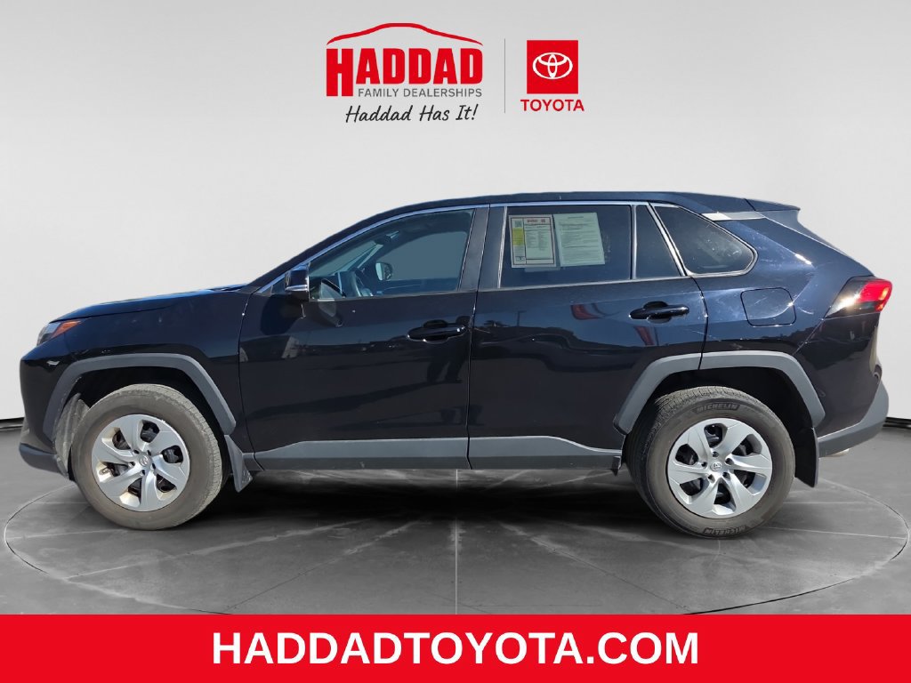 Used 2023 Toyota RAV4 LE AWD/4WD image 2