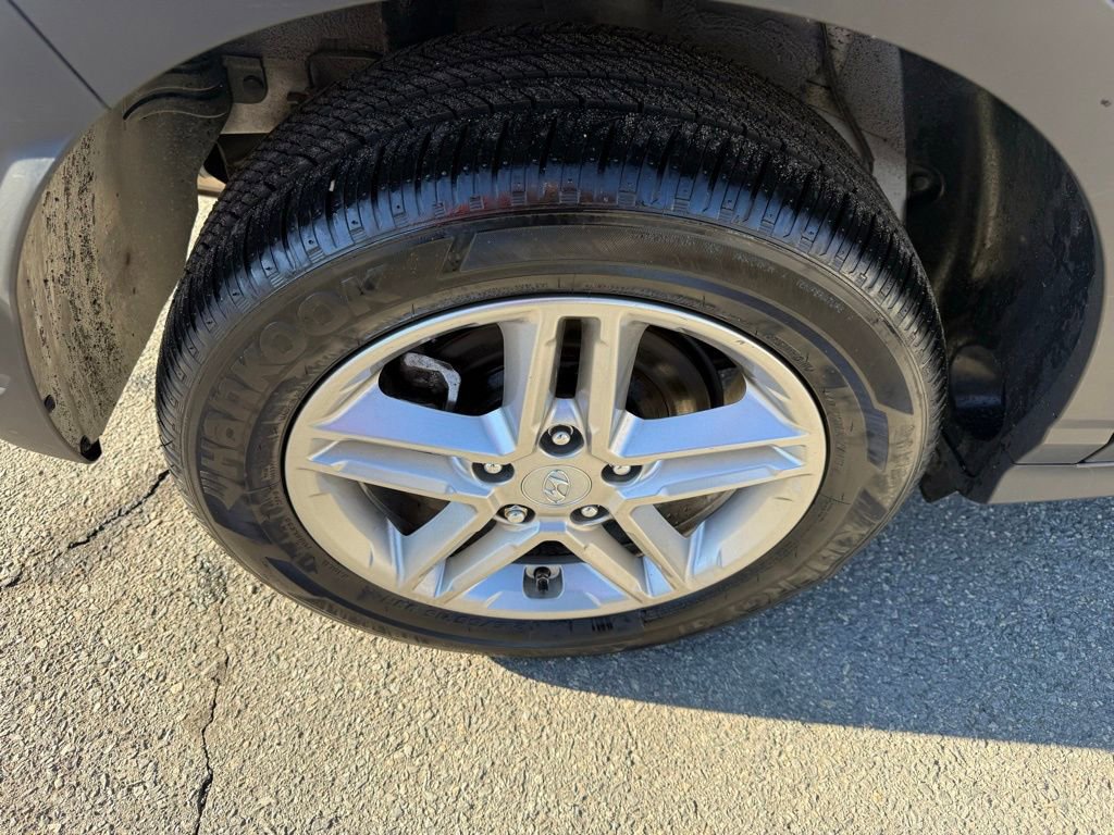 Certified 2023 Hyundai Kona SE w/ Cargo Package image 7