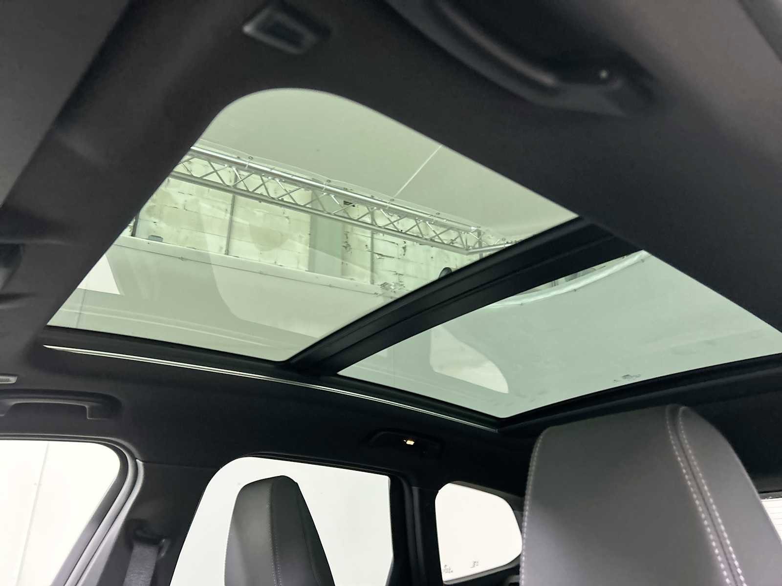 Used 2025 BMW X1 xDrive28i w/ Convenience Package image 16