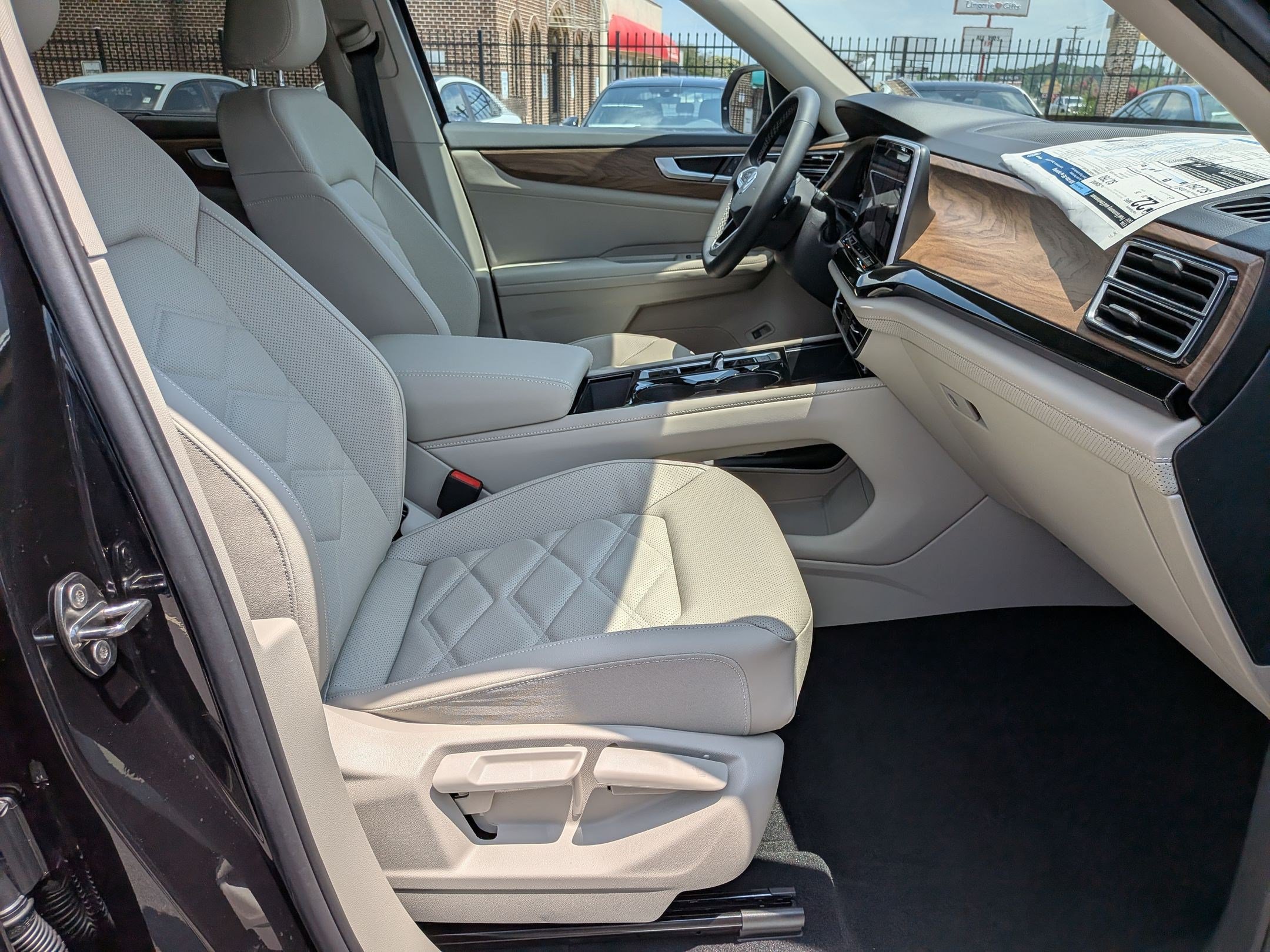 New 2026 Volkswagen Atlas SE AWD/4WD image 37
