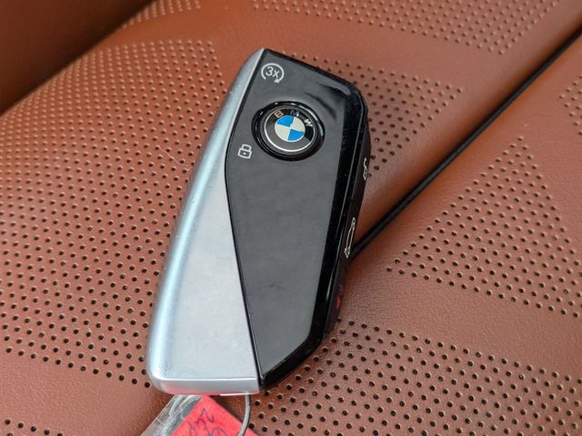 Used 2023 BMW 740i RWD image 30