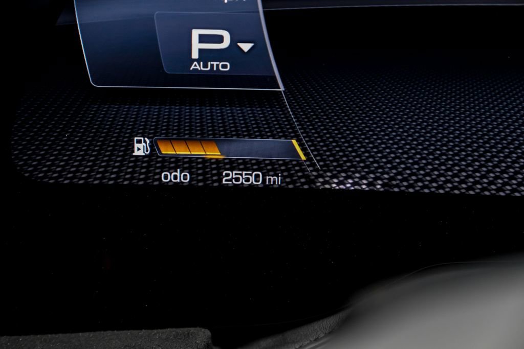 Used 2024 Ferrari Roma Spider RWD image 23
