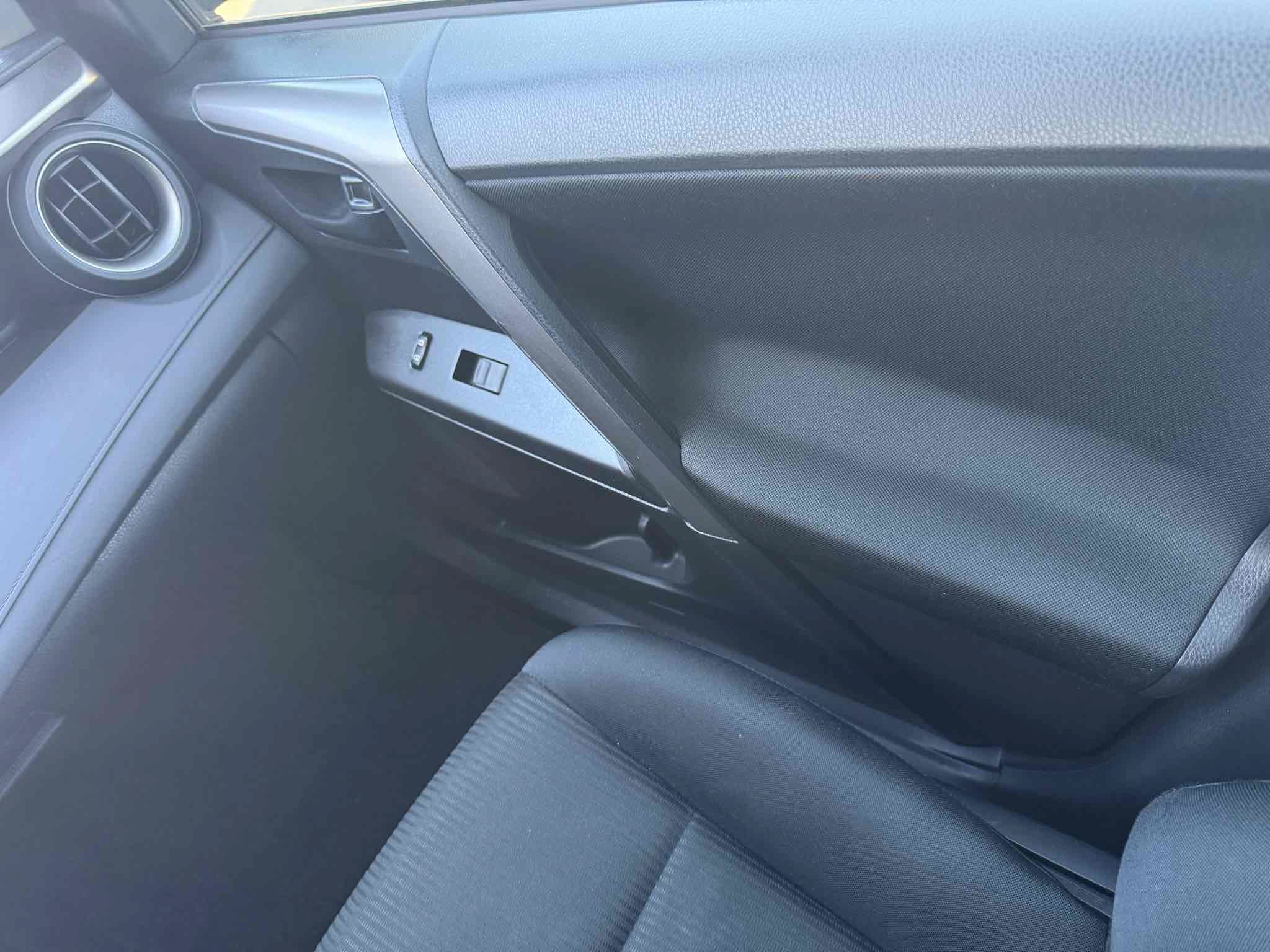 Used 2018 Toyota RAV4 LE w/ All Weather Liner Package FWD image 64