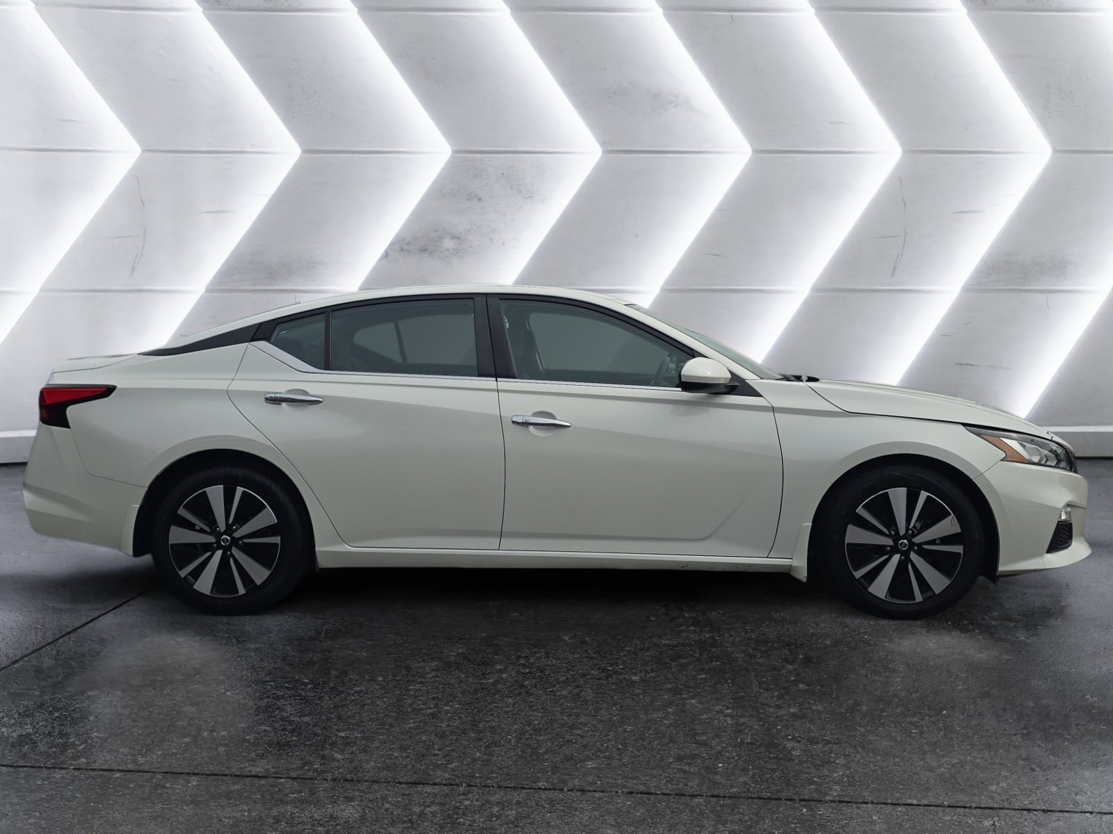 Used 2022 Nissan Altima 2.5 SV image 6