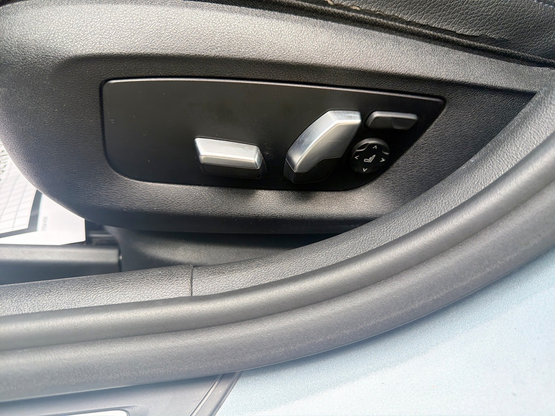 Used 2018 BMW 540i RWD image 14