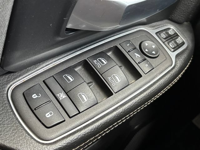Used 2024 RAM 2500 Big Horn w/ Night Edition AWD/4WD image 22