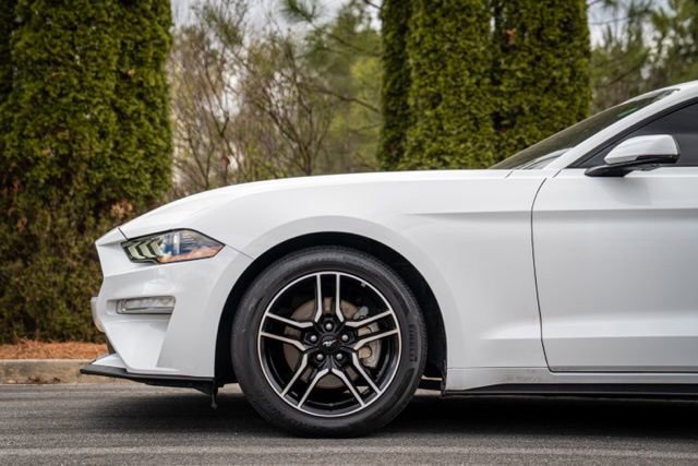 Used 2018 Ford Mustang Premium RWD image 10