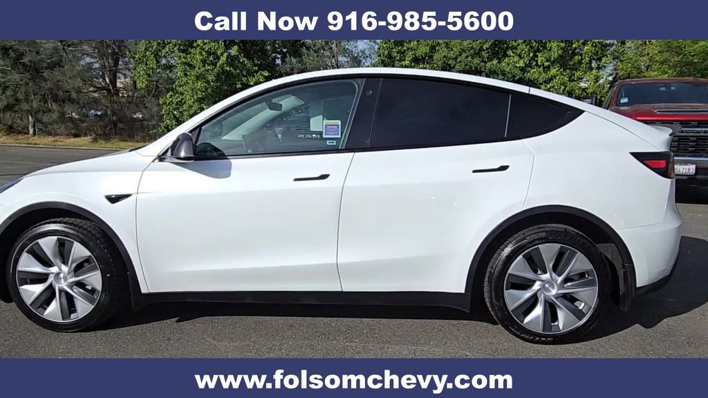 Used 2022 Tesla Model Y Long Range AWD/4WD image 7
