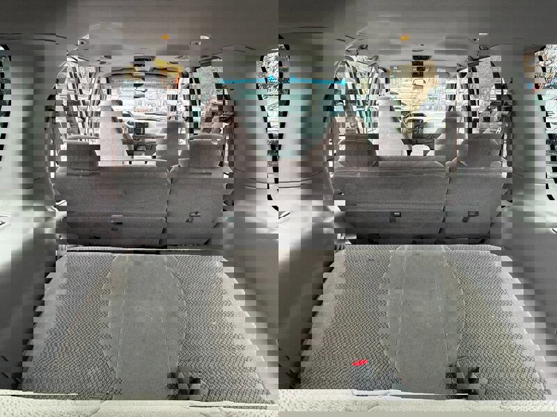 Used 2002 Ford Expedition XLT image 16