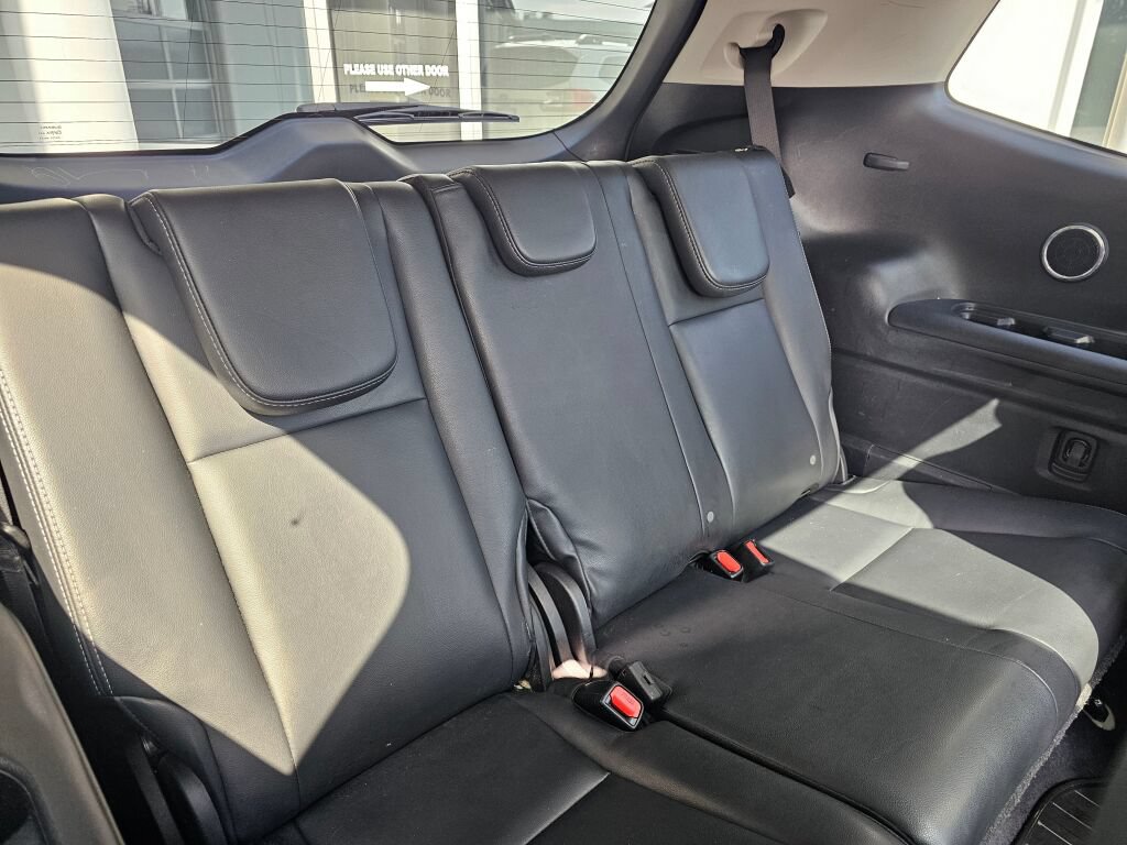 Used 2023 Subaru Ascent Limited w/ Technology Package AWD/4WD image 14