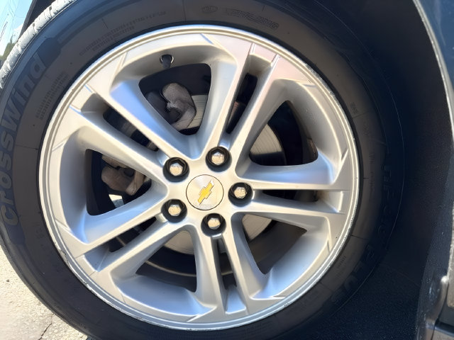 Used 2018 Chevrolet Cruze LT FWD image 12