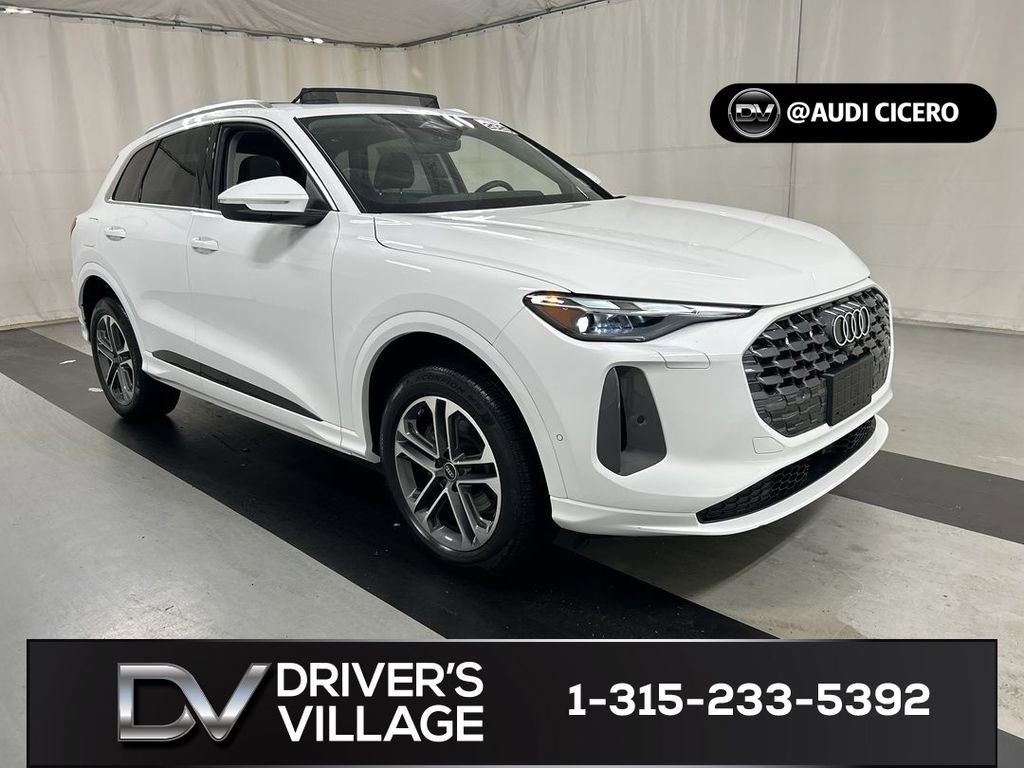 Used 2025 Audi Q5 Premium w/ Convenience Package