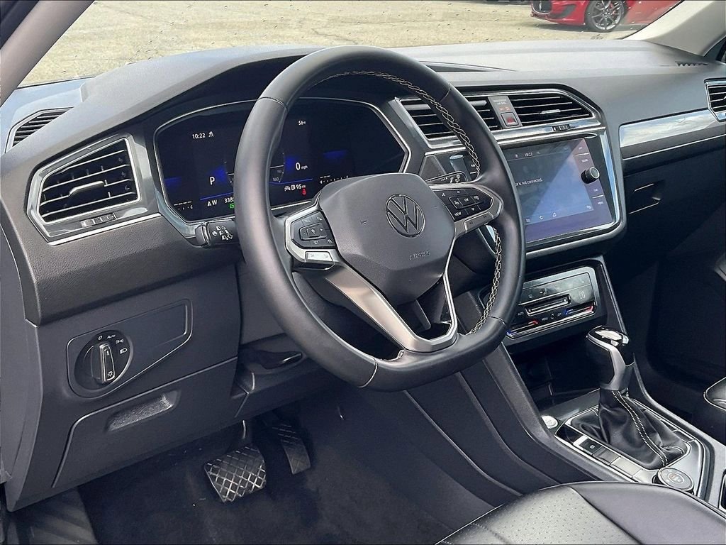 Used 2022 Volkswagen Tiguan SE AWD/4WD image 8