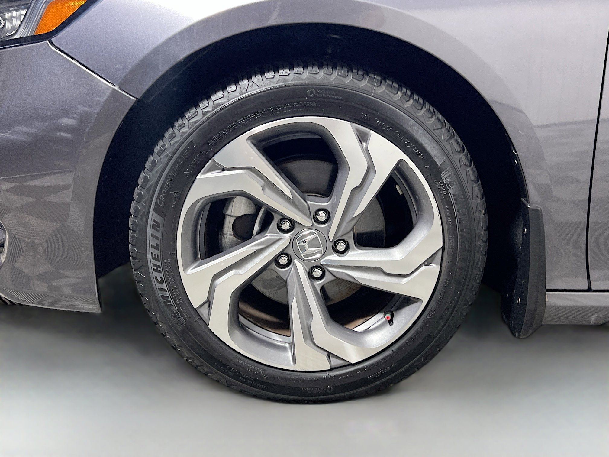 Used 2018 Honda Accord EX image 14