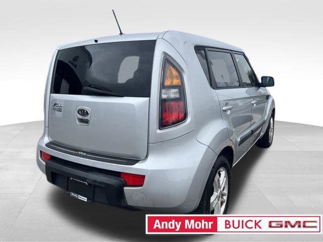 Used 2011 Kia Soul + FWD image 14