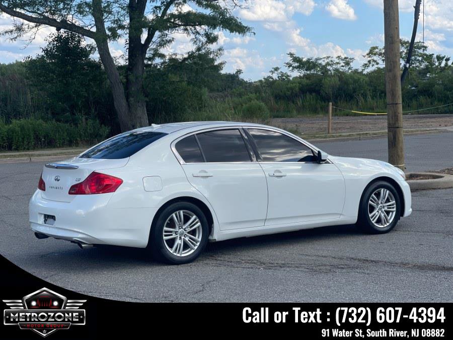 Used 2013 INFINITI G37 Journey w/ Premium Pkg RWD image 8