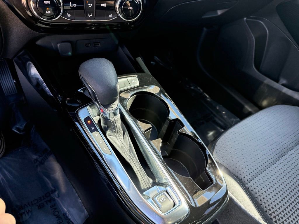 Certified 2025 Chevrolet Trax LT w/ LT Convenience Package image 28