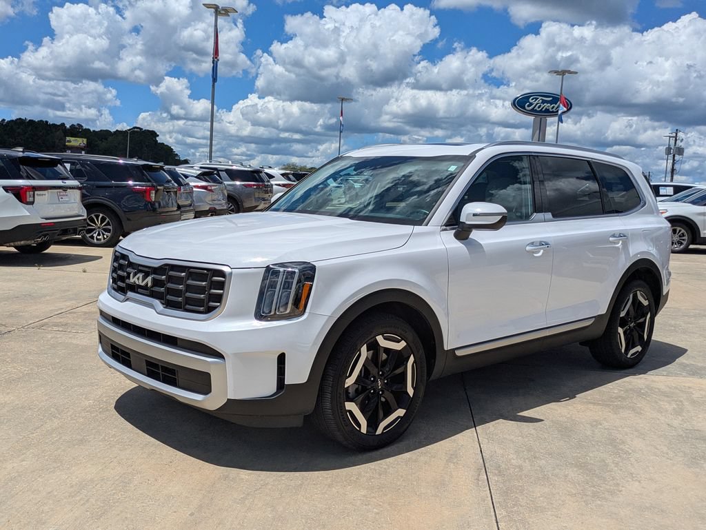 Used 2025 Kia Telluride S FWD image 1