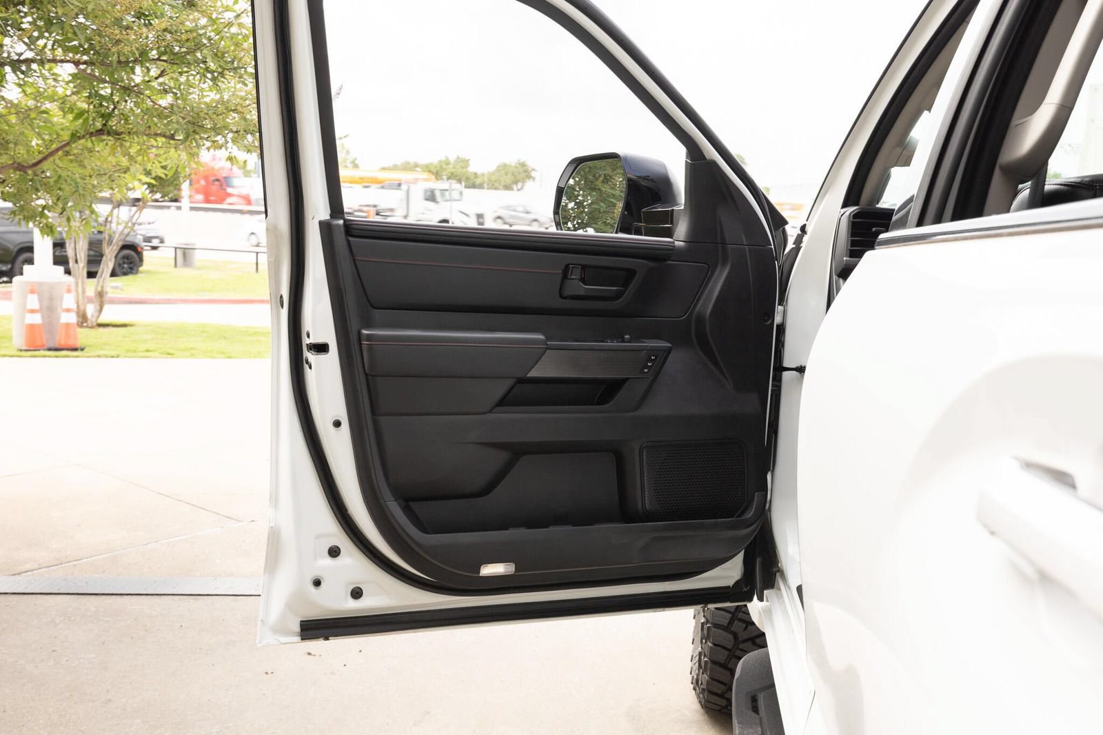 Used 2023 Toyota Sequoia TRD Pro AWD/4WD image 38
