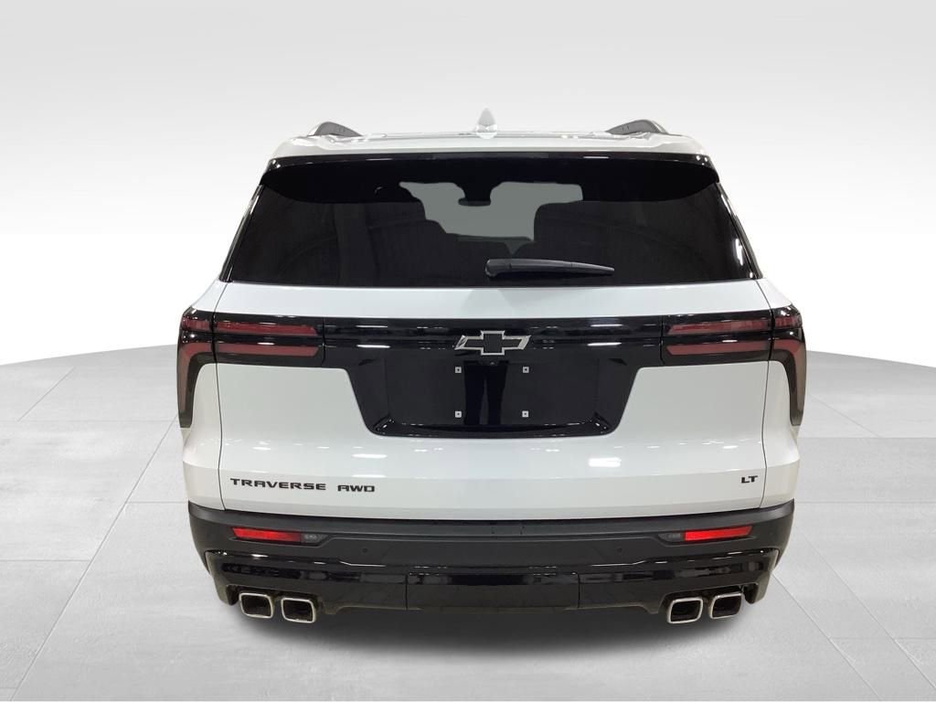 Used 2024 Chevrolet Traverse LT w/ Midnight/Sport Edition image 7